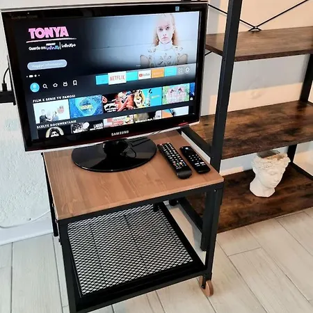 Grazioso Red Rose Appartement